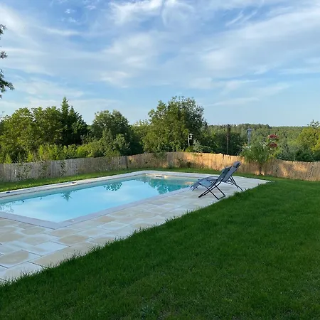 Maison De Village, Charme Et Confort Mauroux